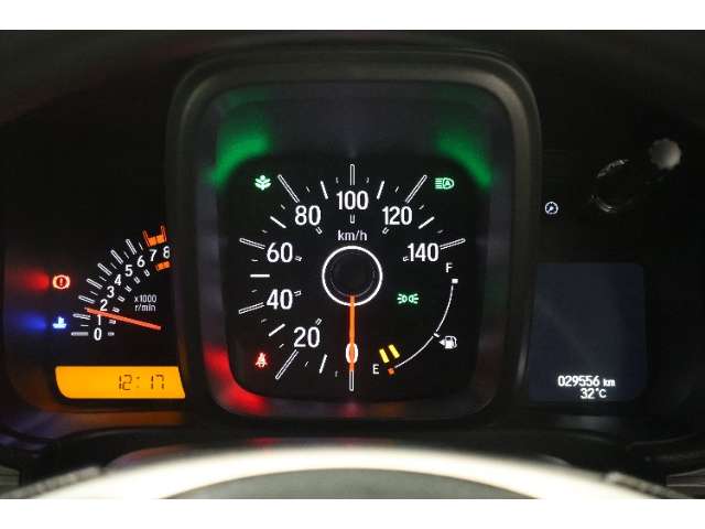 Honda N-VAN 8