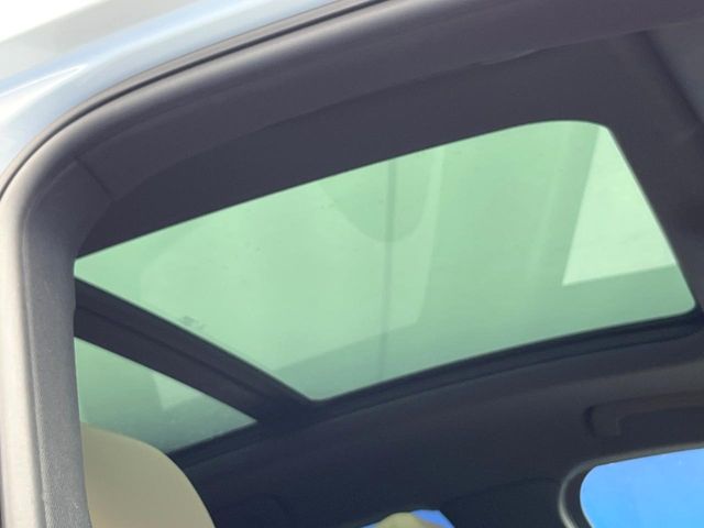 Porsche Macan 4
