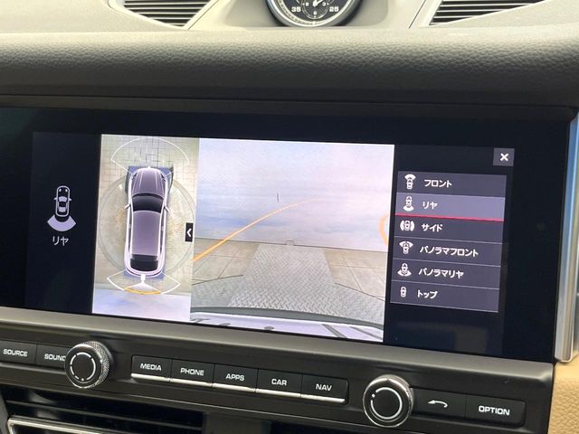 Porsche Macan 6