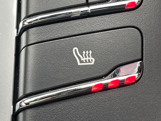 Porsche Macan 8