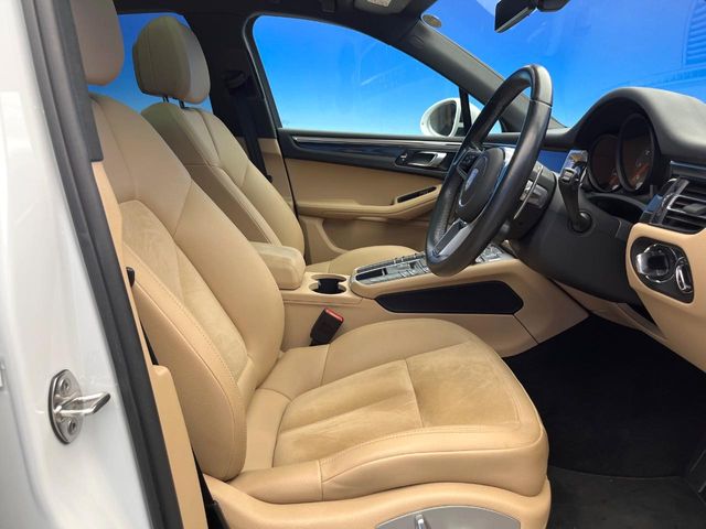 Porsche Macan 9