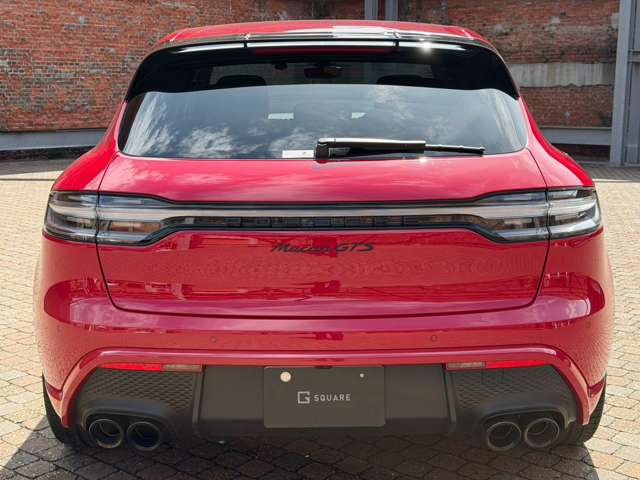 Porsche Macan 12