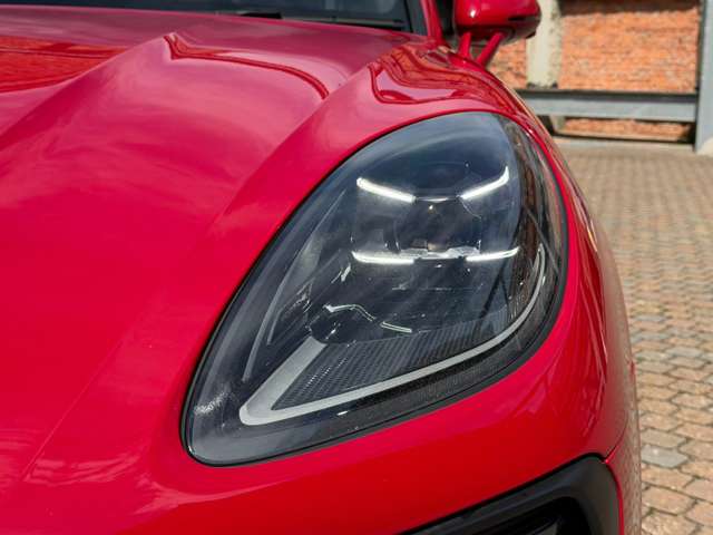 Porsche Macan 5