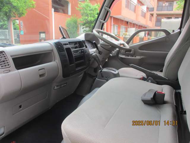 Toyota Toyoace 4