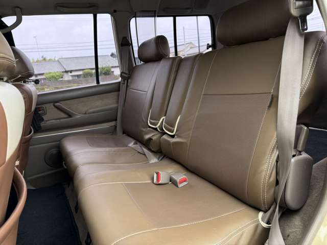 Toyota Land Cruiser 80 11