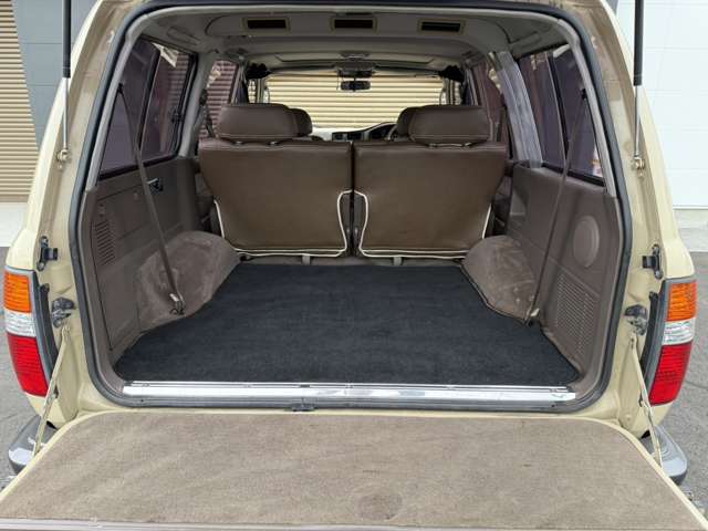 Toyota Land Cruiser 80 12