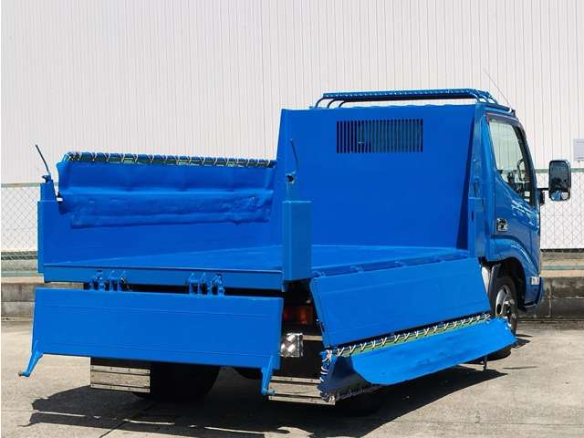 Hino Dutro 6