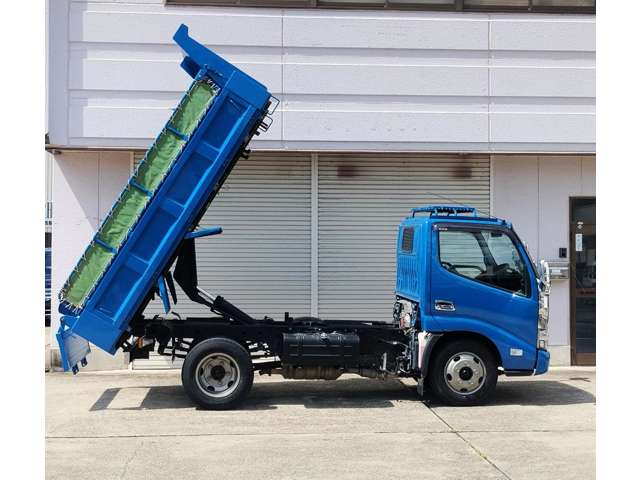 Hino Dutro 10