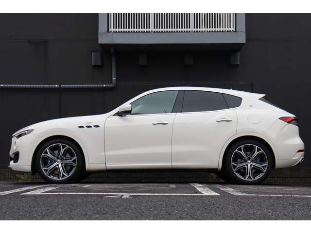 Maserati Levante 6