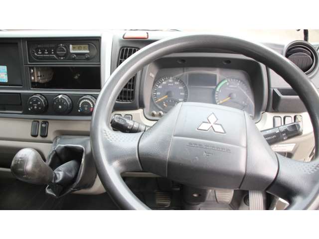 Mitsubishi Fuso Canter 11