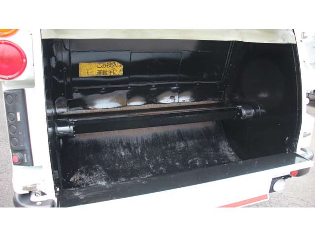 Mitsubishi Fuso Canter 5