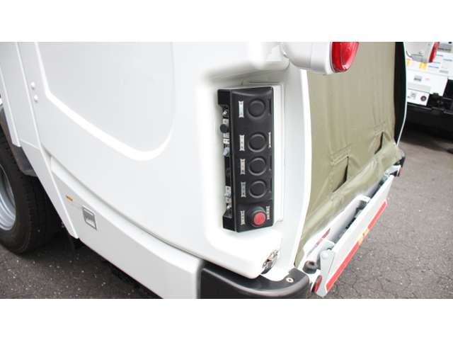 Mitsubishi Fuso Canter 6