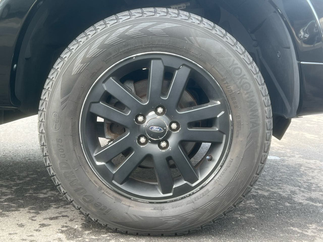 Ford Explorer Sport Trac 11