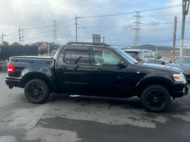 Ford Explorer Sport Trac 6