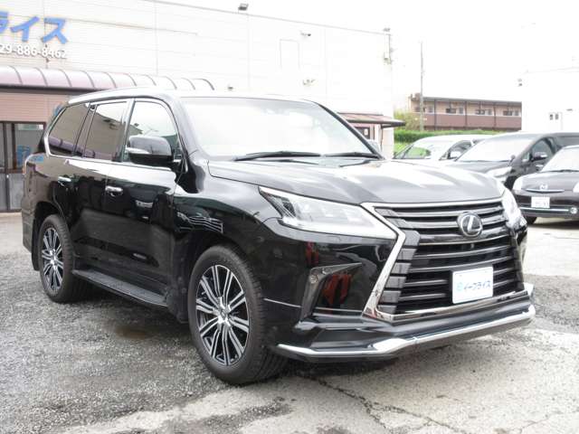 Lexus LX 7