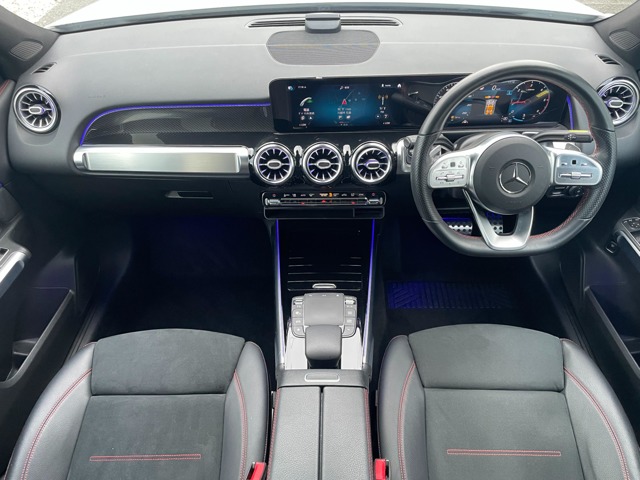 Mercedes-Benz GLB 5