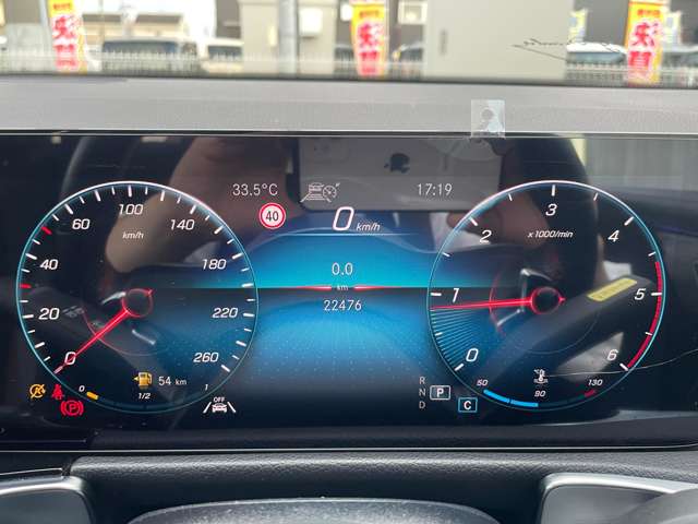 Mercedes-Benz GLB 6