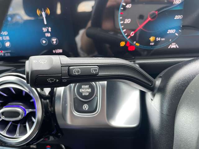 Mercedes-Benz GLB 10