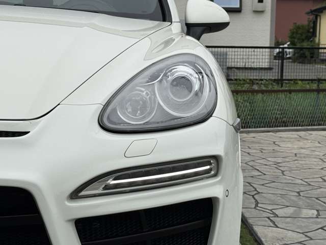 Porsche Cayenne 11