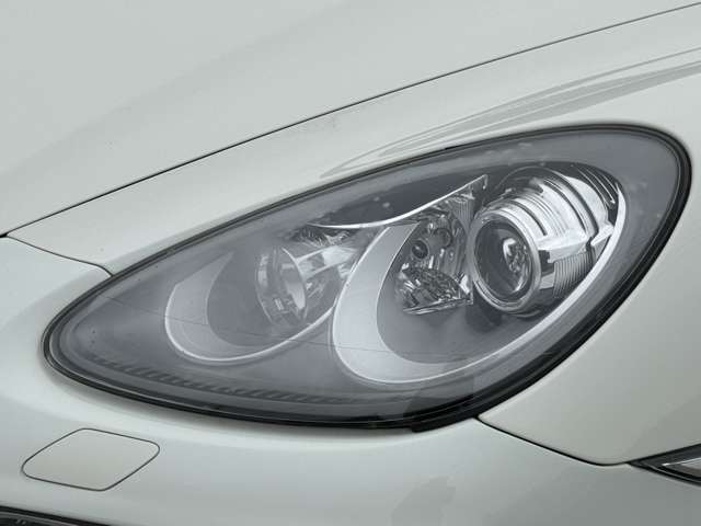 Porsche Cayenne 12