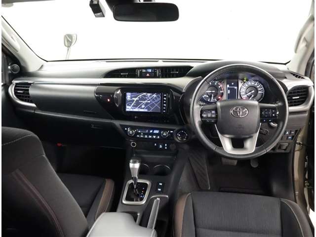 Toyota Hilux 5