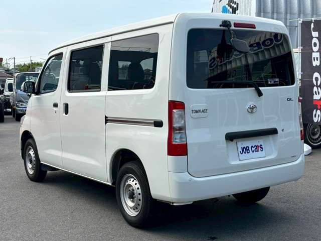 Toyota Town Ace Van 11