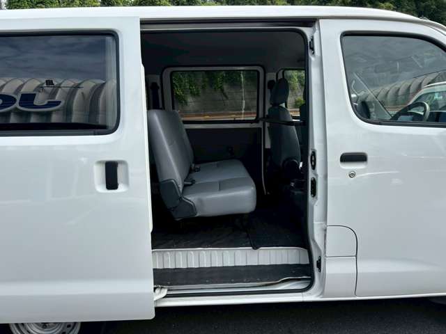 Toyota Town Ace Van 4