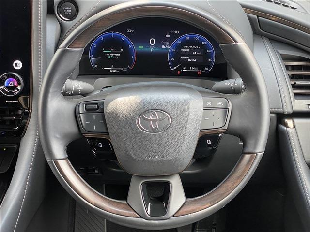 Toyota Alphard 6