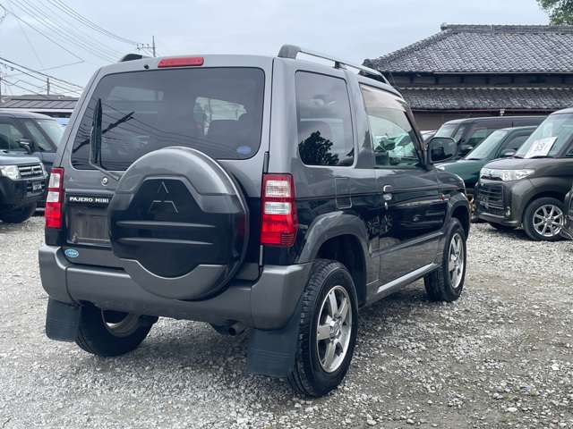 Mitsubishi Pajero Mini 12