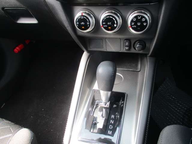 Mitsubishi RVR 11