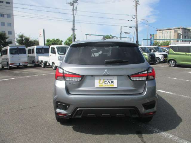 Mitsubishi RVR 7