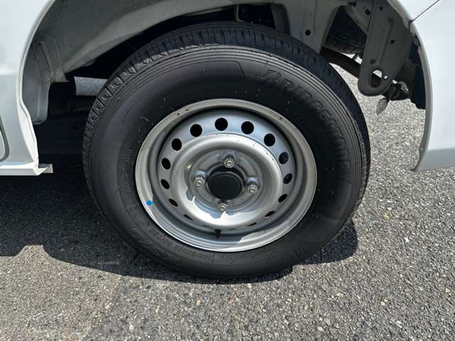 Nissan NV100 Clipper 12