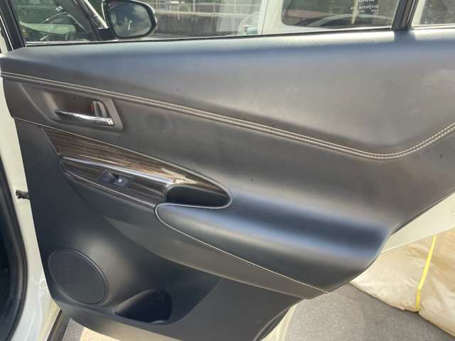 Toyota Harrier 12