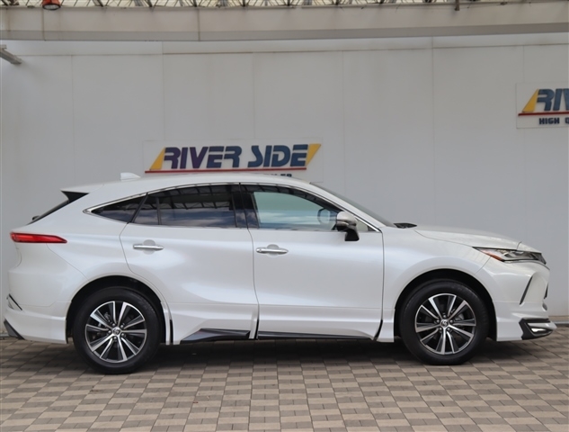 Toyota Harrier 5