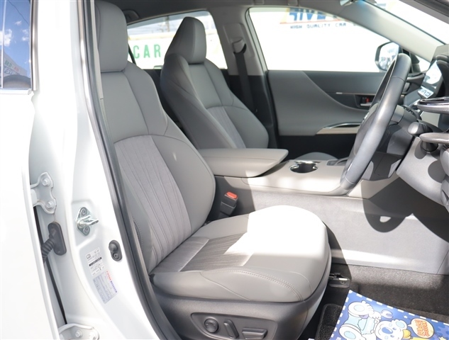 Toyota Harrier 8