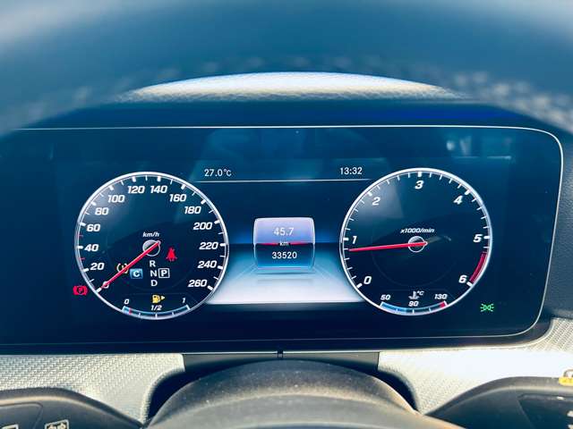 Mercedes-Benz E-Class All-Terrain 5
