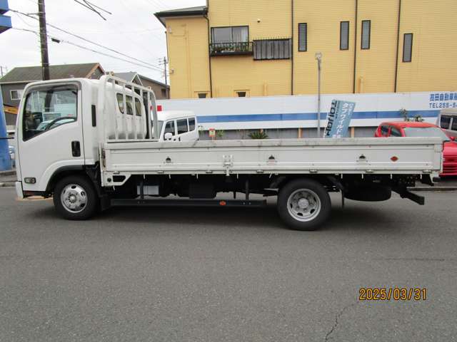 Isuzu Elf 8