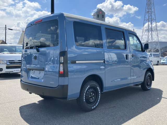Toyota Town Ace Van 11