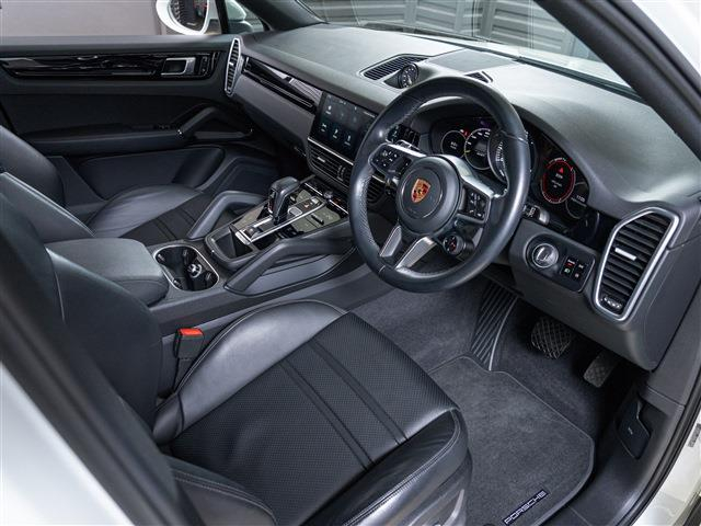 Porsche Cayenne Coupe 7