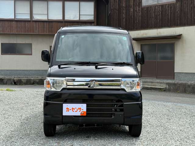 Mitsubishi Minicab Van 2
