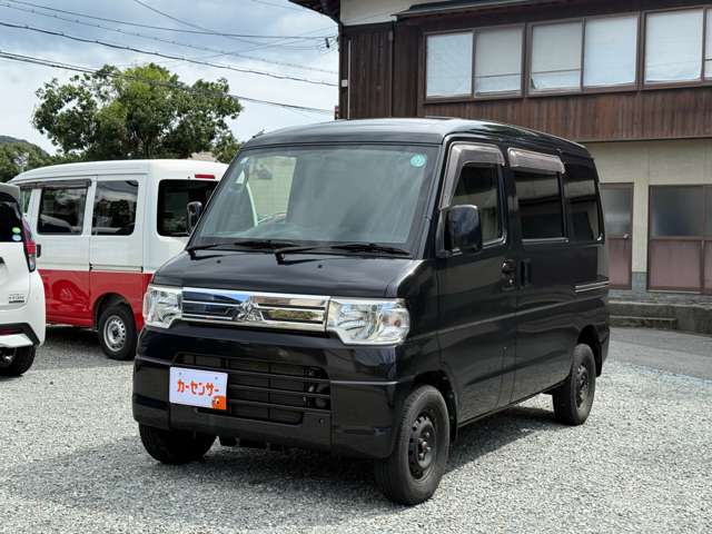 Mitsubishi Minicab Van 3