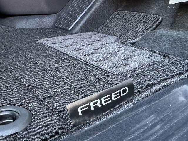Honda Freed 5