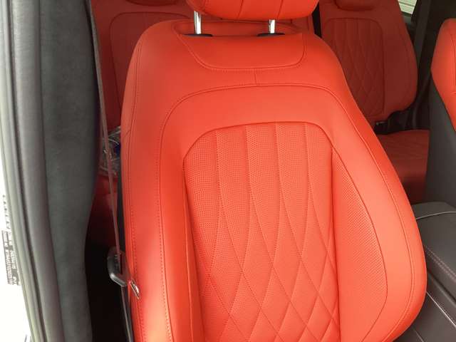 Mercedes-Benz G-Class 8