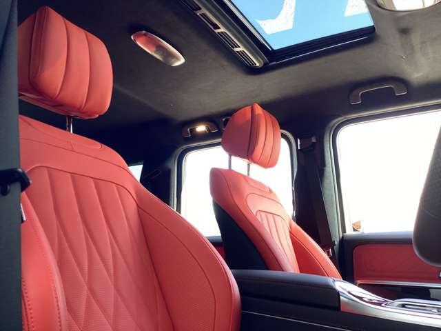 Mercedes-Benz G-Class 10