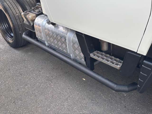 Mitsubishi Fuso Canter 12