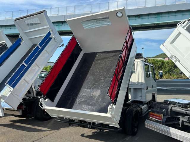 Mitsubishi Fuso Canter 4