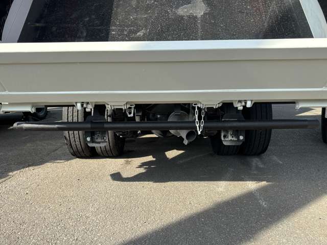 Mitsubishi Fuso Canter 9