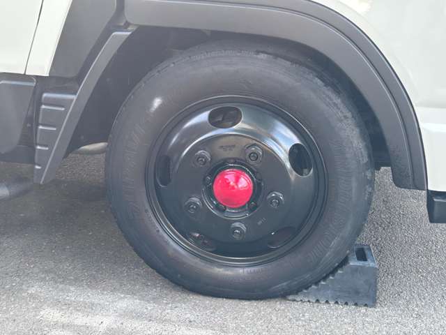 Mitsubishi Fuso Canter 10