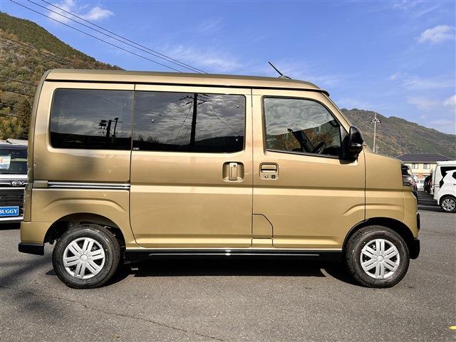 Daihatsu Atrai 6