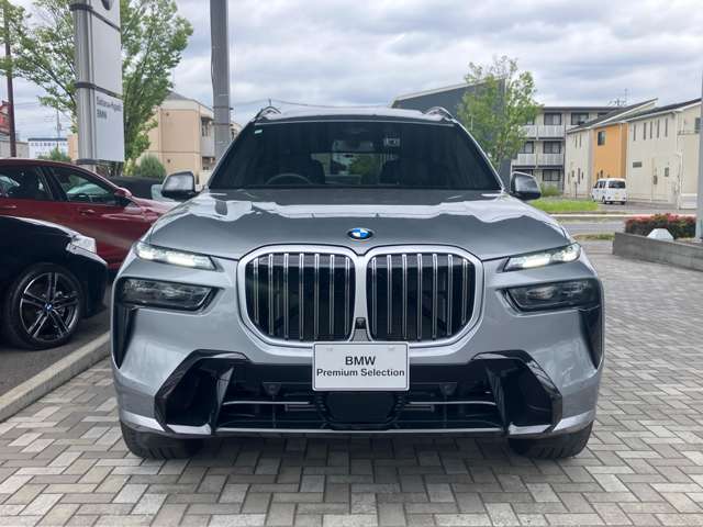 BMW X7 6